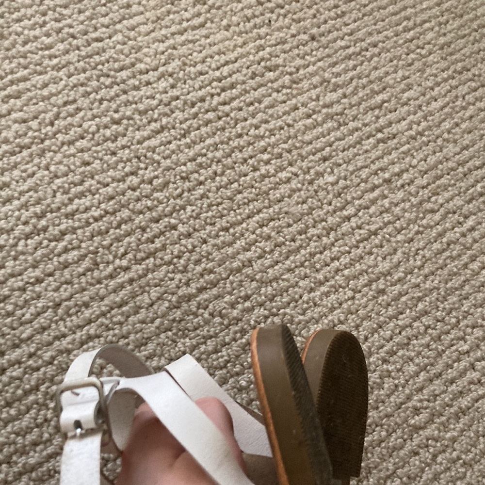 Forever 21 Gladiator Sandals Strappy White Shoes Casual Coquette Flats Size 8 - Picture 6 of 6